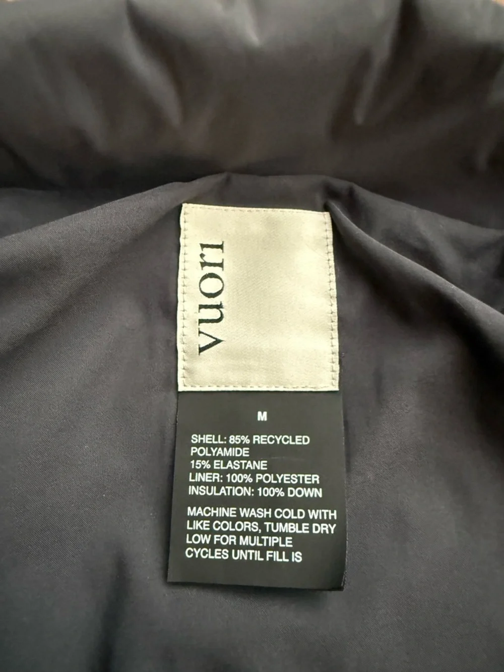 Vuori Men's Echo Quilted Charcoal Vest - Picture 2 of 3